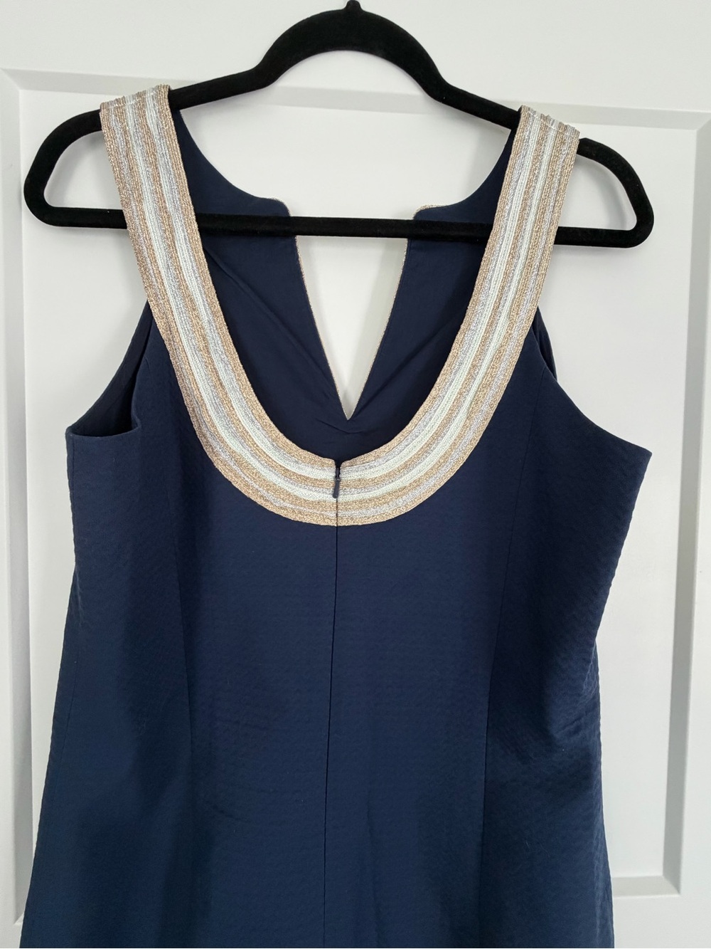EUC Lilly Pulitzer Valli Sleeveless Navy Shift Dress Metallic Neckline, Size 8 - Picture 7 of 12